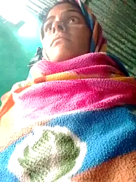 Snapshot of H_seema chatting on February 10, 1:53 am H seema online show from February 10, 1:53 am