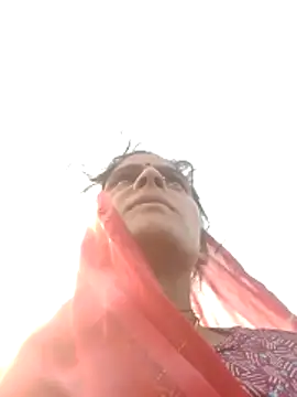 Snapshot of H_seema chatting on February 22, 11:53 am H seema online show from February 22, 11:53 am