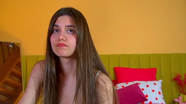 ArianaAllens online show from May 15, 6:15 pm