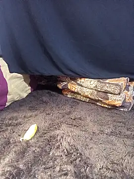 Snapshot of BunnyBloom25 chatting on February 1, 10:58 am BunnyBloom25 online show from February 1, 10:58 am