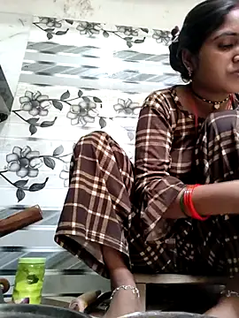 LUCKY cut online show from April 6, 3:37 am