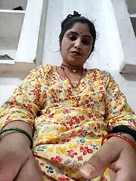 LUCKY cut online show from April 12, 4:23 pm