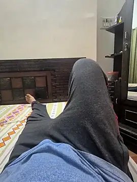 kkkk1882 online show from November 2, 6:05 am