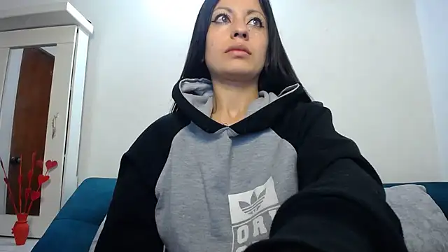 Taylormegan online show from December 5, 12:52 am