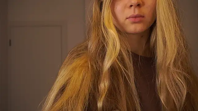 Snapshot of MarlinVarian chatting on September 18, 6:43 pm MarlinVarian online show from September 18, 6:43 pm