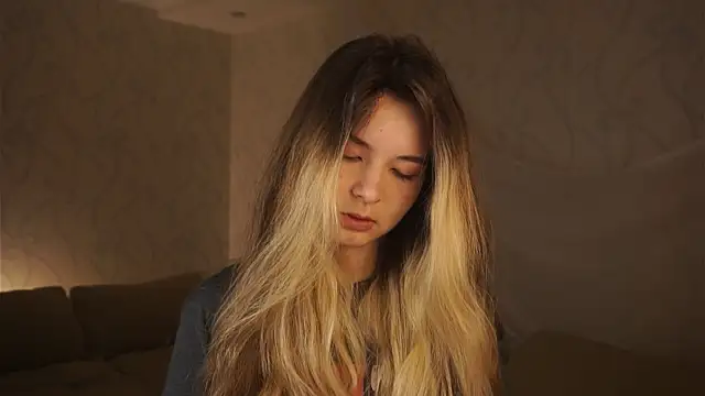 Snapshot of MarlinVarian chatting on September 29, 4:12 pm MarlinVarian online show from September 29, 4:12 pm