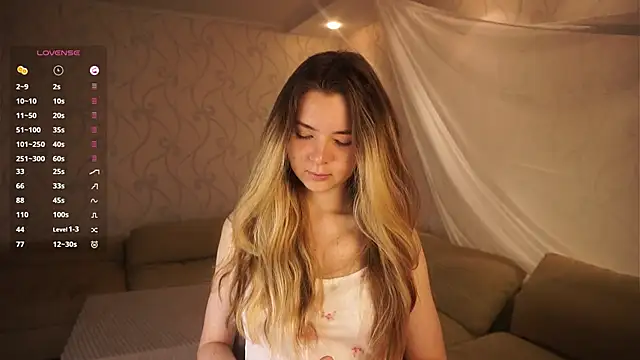 Snapshot of MarlinVarian chatting on October 13, 6:41 pm MarlinVarian online show from October 13, 6:41 pm