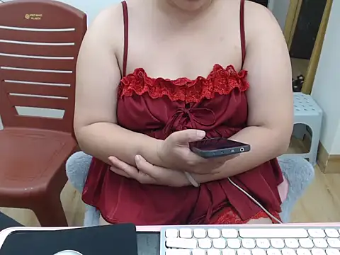 Hana Mina online show from September 19, 2:18 pm