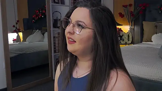 Mia Swano online show from December 18, 11:33 pm