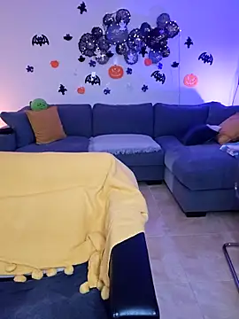 Snapshot of AngelaWild- chatting on November 3, 11:00 am AngelaWild- online show from November 3, 11:00 am