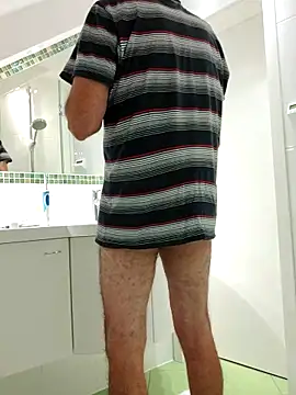 Snapshot of Oldmenhot66 chatting on September 15, 4:45 am Oldmenhot66 online show from September 15, 4:45 am