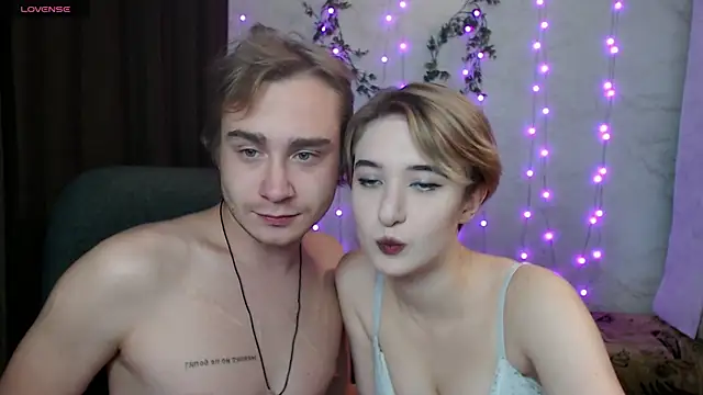Snapshot of Lust4Money chatting on October 24, 9:22 pm Lust4Money online show from October 24, 9:22 pm