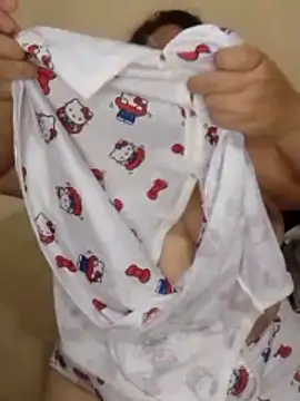 Snapshot of Katherine25 chatting on January 17, 4:54 pm Katherine25 online show from January 17, 4:54 pm