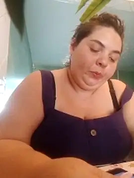 Snapshot of Katherine25 chatting on February 25, 5:33 pm Katherine25 online show from February 25, 5:33 pm