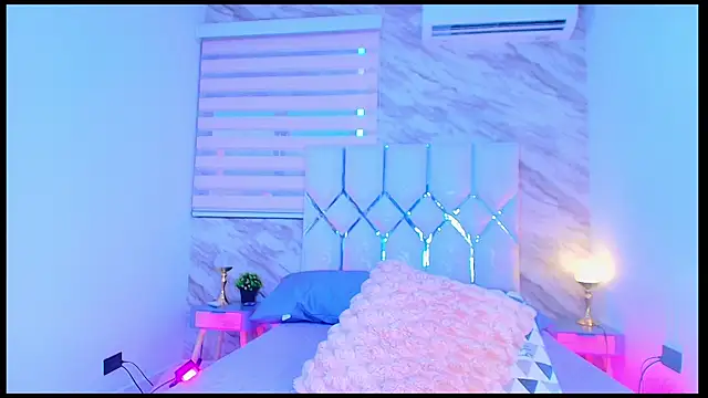 collet 1 online show from December 14, 11:59 am