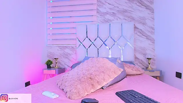 collet 1 online show from April 26, 12:03 pm