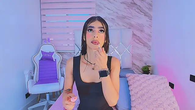 collet 1 online show from July 11, 12:08 pm