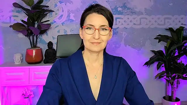 UnaTerra online show from November 15, 5:05 am