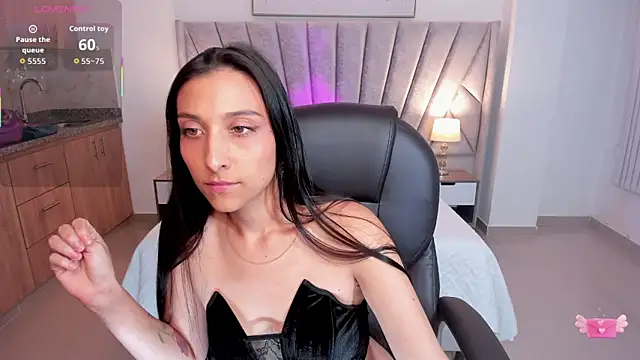 Snapshot of Kristen_Rousse chatting on January 9, 9:05 pm Kristen Rousse online show from January 9, 9:05 pm