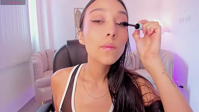 Snapshot of Kristen_Rousse chatting on January 14, 9:09 pm Kristen Rousse online show from January 14, 9:09 pm