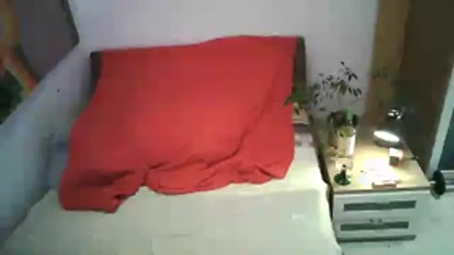 Snapshot of EdelHolz91 chatting on October 25, 1:07 pm EdelHolz91 online show from October 25, 1:07 pm