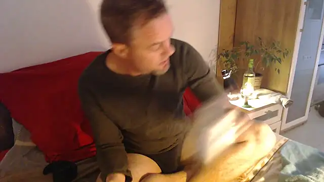 EdelHolz91 online show from March 9, 3:16 pm