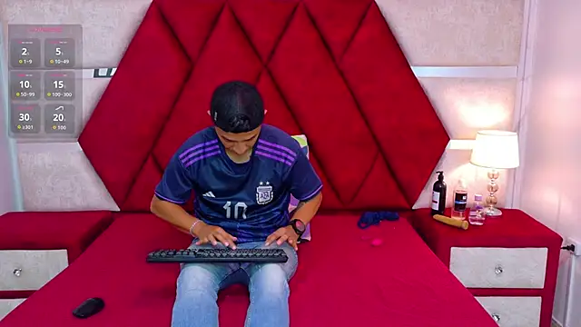 Kity spiderr online show from November 19, 12:38 pm