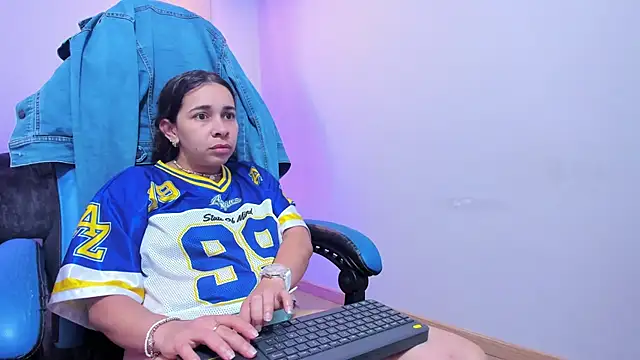 Snapshot of CataleyaAmaya chatting on September 27, 12:54 pm CataleyaAmaya online show from September 27, 12:54 pm
