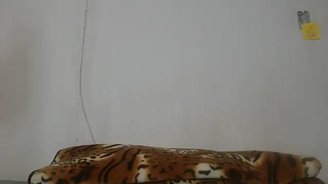 Snapshot of BeautyQueenX22 chatting on June 14, 11:45 am BeautyQueenX22 online show from June 14, 11:45 am