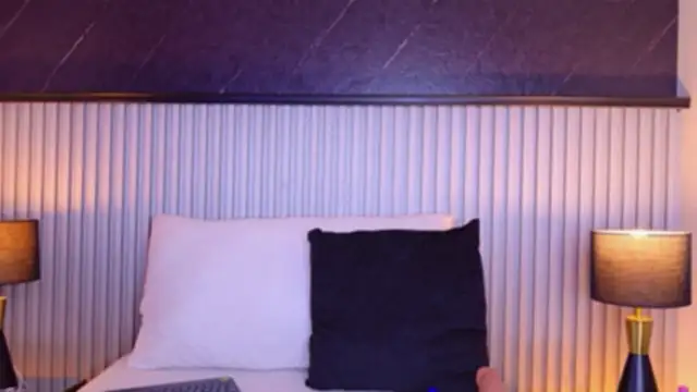 Snapshot of Meganreed_ chatting on July 15, 10:04 pm Meganreed online show from July 15, 10:04 pm
