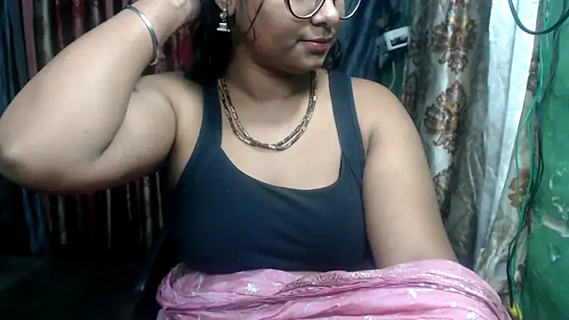 DearKimmi online show from February 19, 8:10 pm