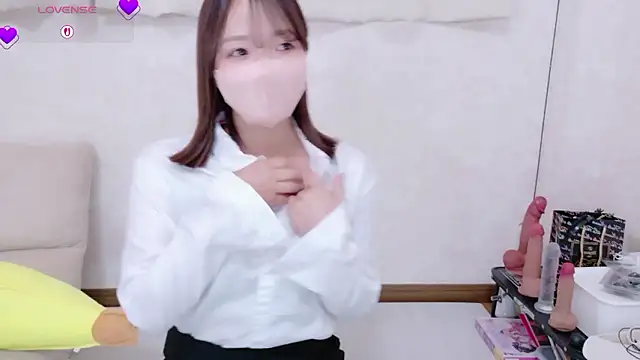 Snapshot of Mayu_o19o chatting on February 25, 12:09 am Mayu o19o online show from February 25, 12:09 am