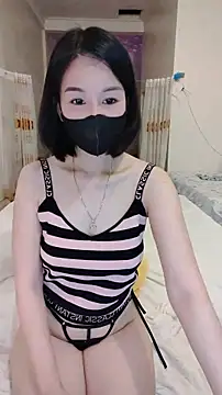 JunCii online show from May 17, 3:08 pm