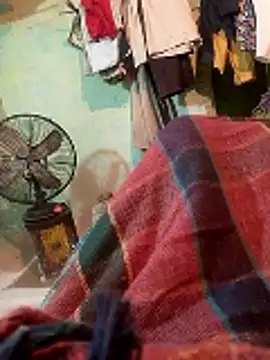 Snapshot of CUTE-004 chatting on January 11, 6:57 pm CUTE-004 online show from January 11, 6:57 pm