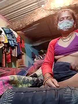 Snapshot of CUTE-004 chatting on February 1, 6:17 pm CUTE-004 online show from February 1, 6:17 pm