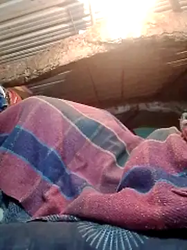 Snapshot of CUTE-004 chatting on February 9, 5:28 pm CUTE-004 online show from February 9, 5:28 pm