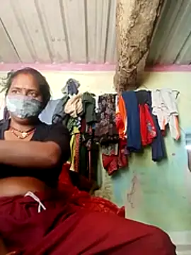 Snapshot of CUTE-004 chatting on February 17, 7:16 am CUTE-004 online show from February 17, 7:16 am