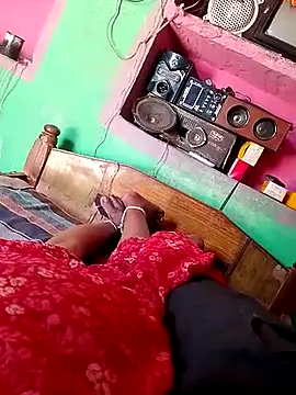 CUTE-004 online show from April 6, 4:57 am