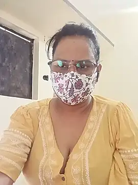 Snapshot of Your-vipasha chatting on July 12, 8:27 am Your-vipasha online show from July 12, 8:27 am