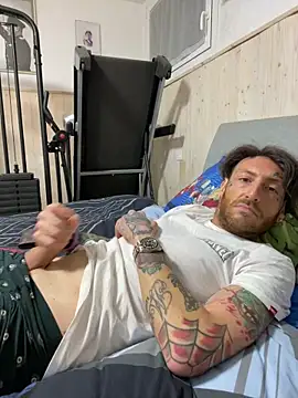 dennis89768 online show from February 15, 12:29 am