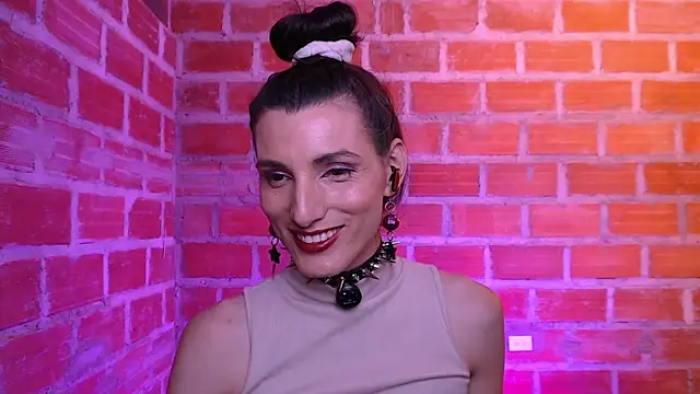 Moira-Hot online show from February 28, 12:11 am