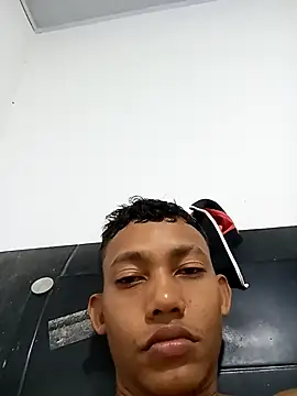 Snapshot of Brayan51_- chatting on October 4, 3:59 am Brayan51 - online show from October 4, 3:59 am