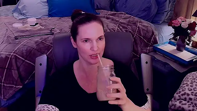 ninajaymes online show from February 2, 3:21 am