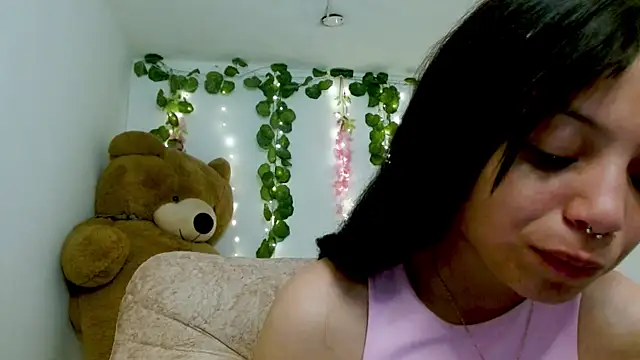 EIVIY1609 online show from November 7, 2:17 pm