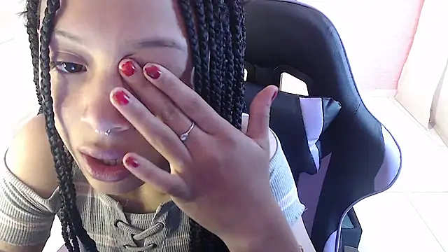 EIVIY1609 online show from November 20, 1:00 pm