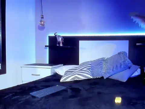 eriikjoness online show from December 14, 5:51 pm