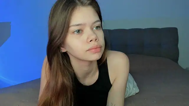 Milimeowww online show from December 2, 9:21 pm