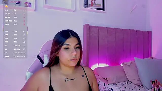 AliceThundeer online show from September 20, 4:13 am