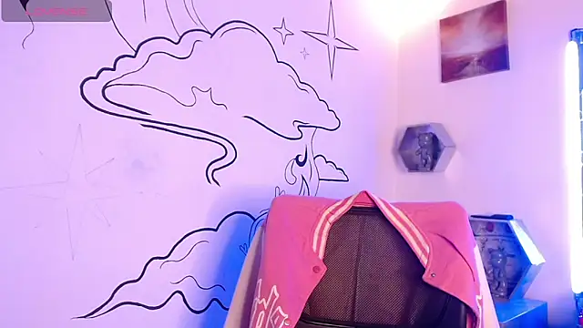 Trinity Knox online show from November 19, 3:34 pm