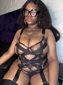 QUEEN NOBUHLE 777 online show from March 8, 2:04 am
